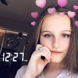 Meet your Posher, Kayla